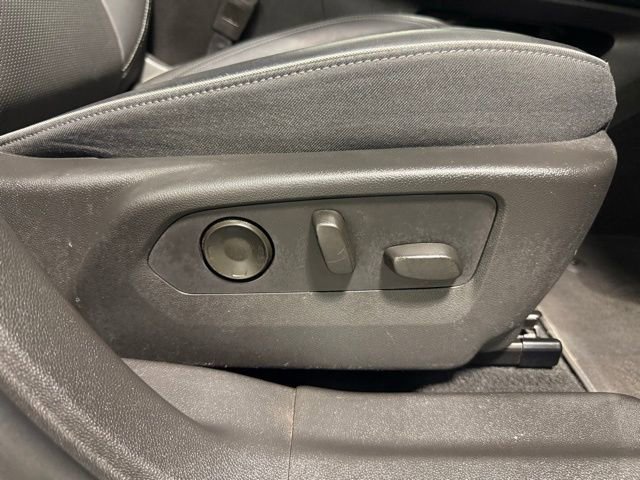 Used 2021 Buick Envision Essence FWD image 30