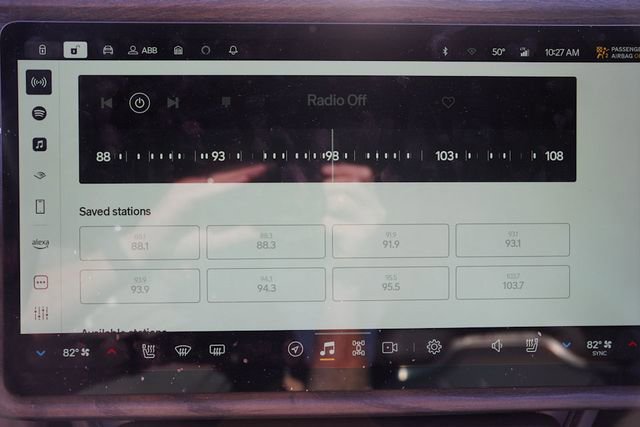 Used 2022 Rivian R1T Adventure image 25