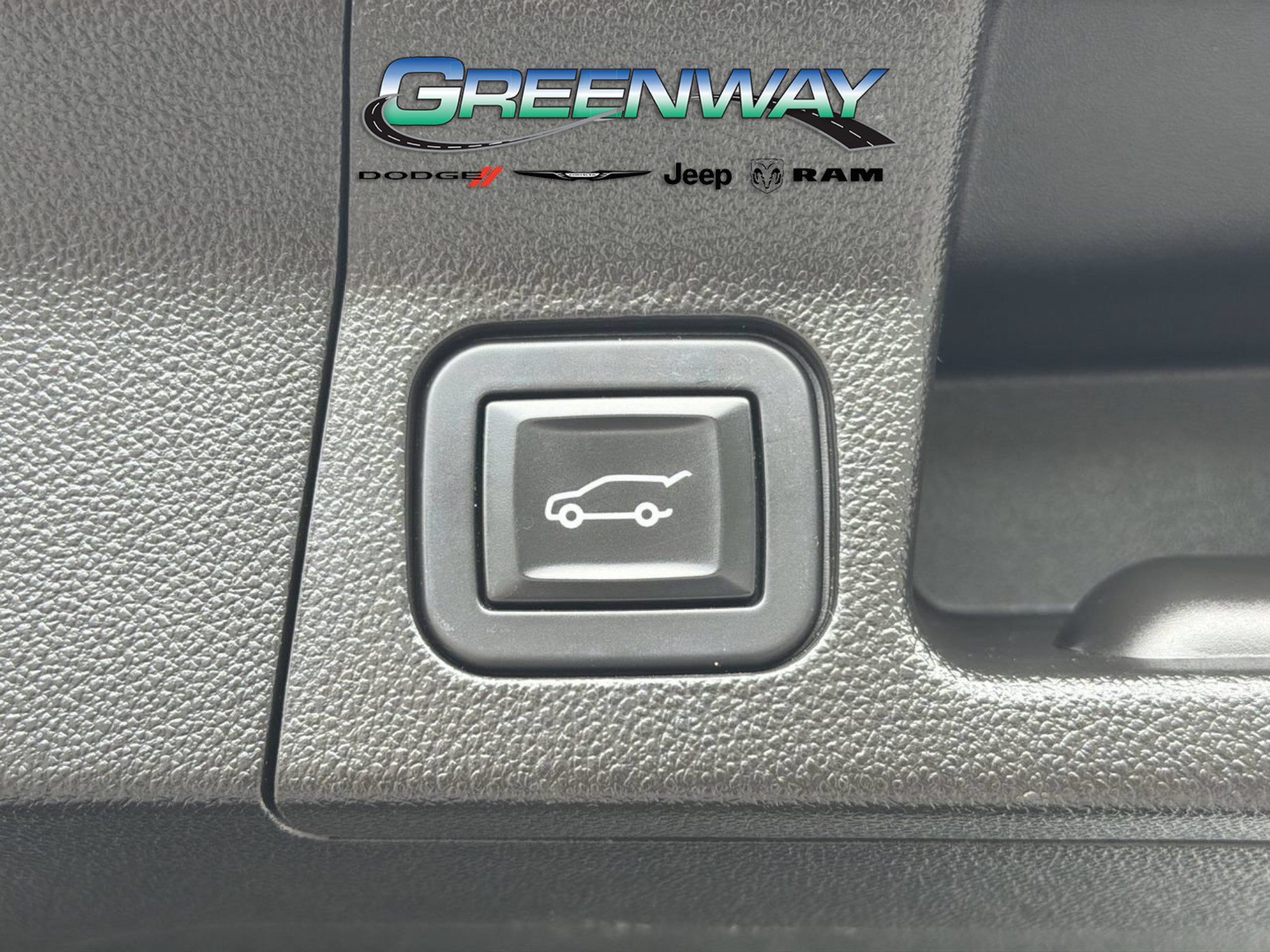 Used 2019 GMC Acadia SLT w/ LPO, Floor Liner Package FWD image 7