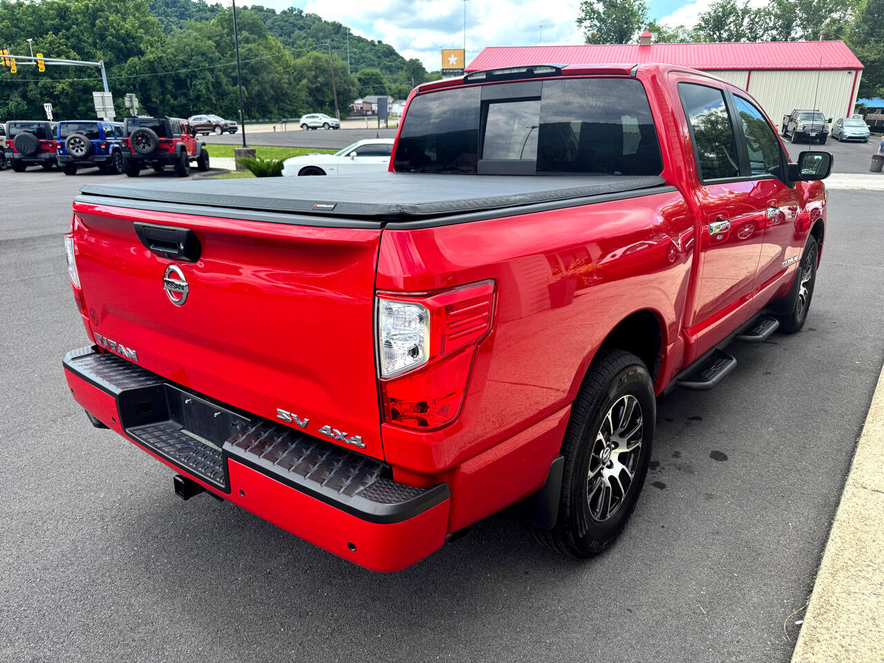 Used 2021 Nissan Titan SV w/ Accessory Utility Package image 6