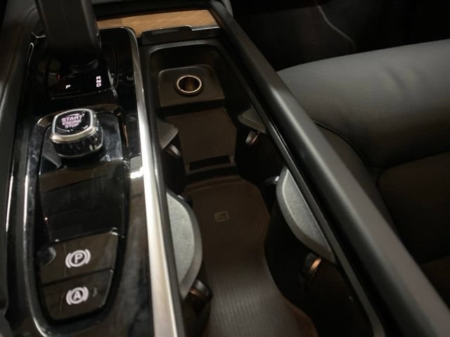 Used 2024 Volvo XC90 T8 Plus w/ Protection Package Premier AWD/4WD image 60