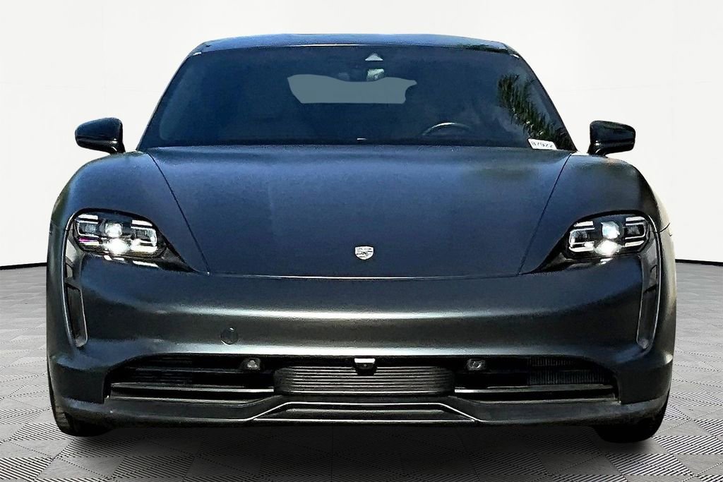 Used 2021 Porsche Taycan image 2