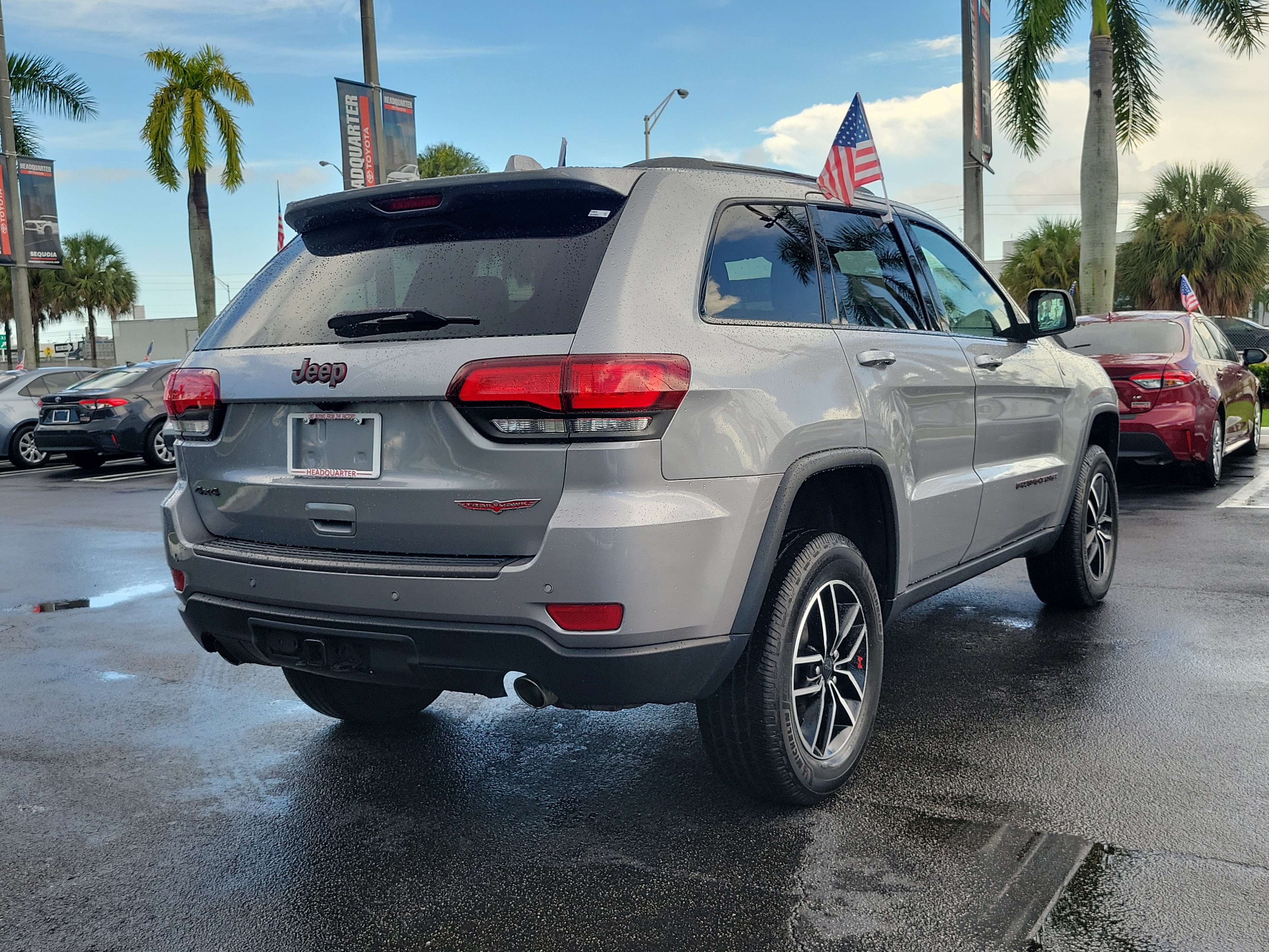 Used 2020 Jeep Grand Cherokee Trailhawk AWD/4WD image 11
