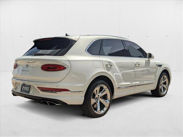 Used 2023 Bentley Bentayga image 5