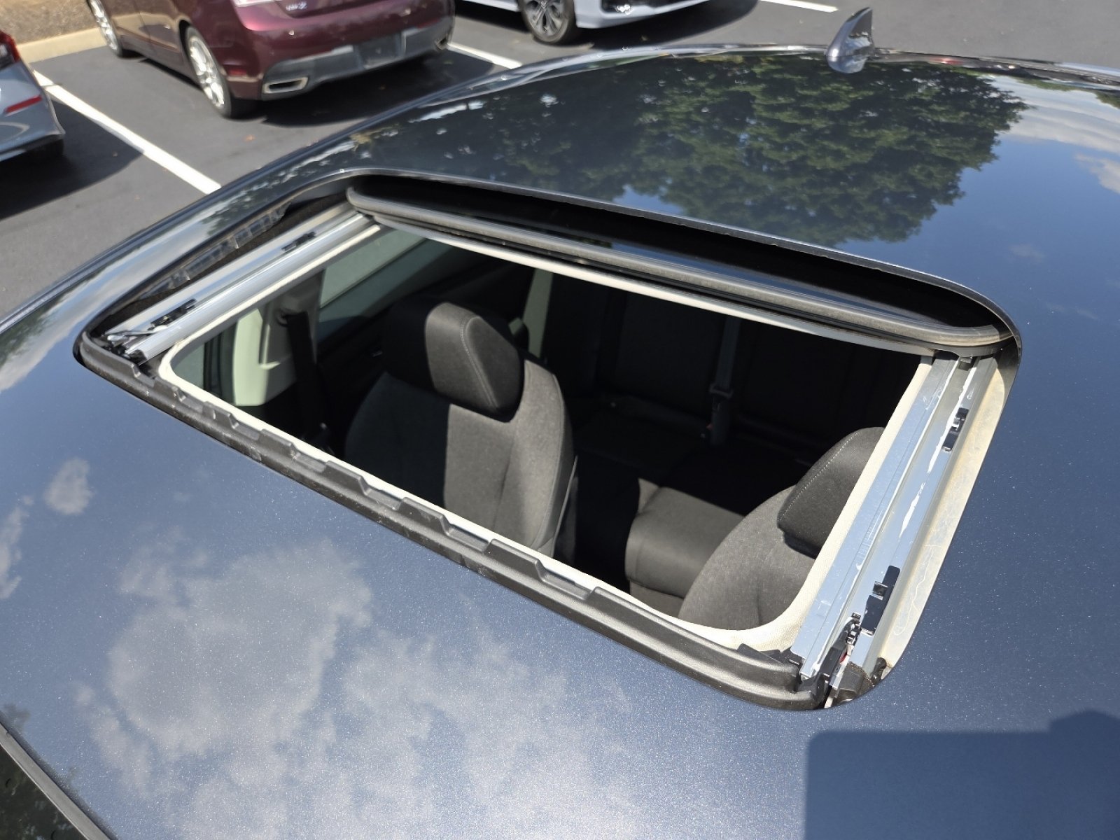 Used 2024 Honda Accord EX image 4