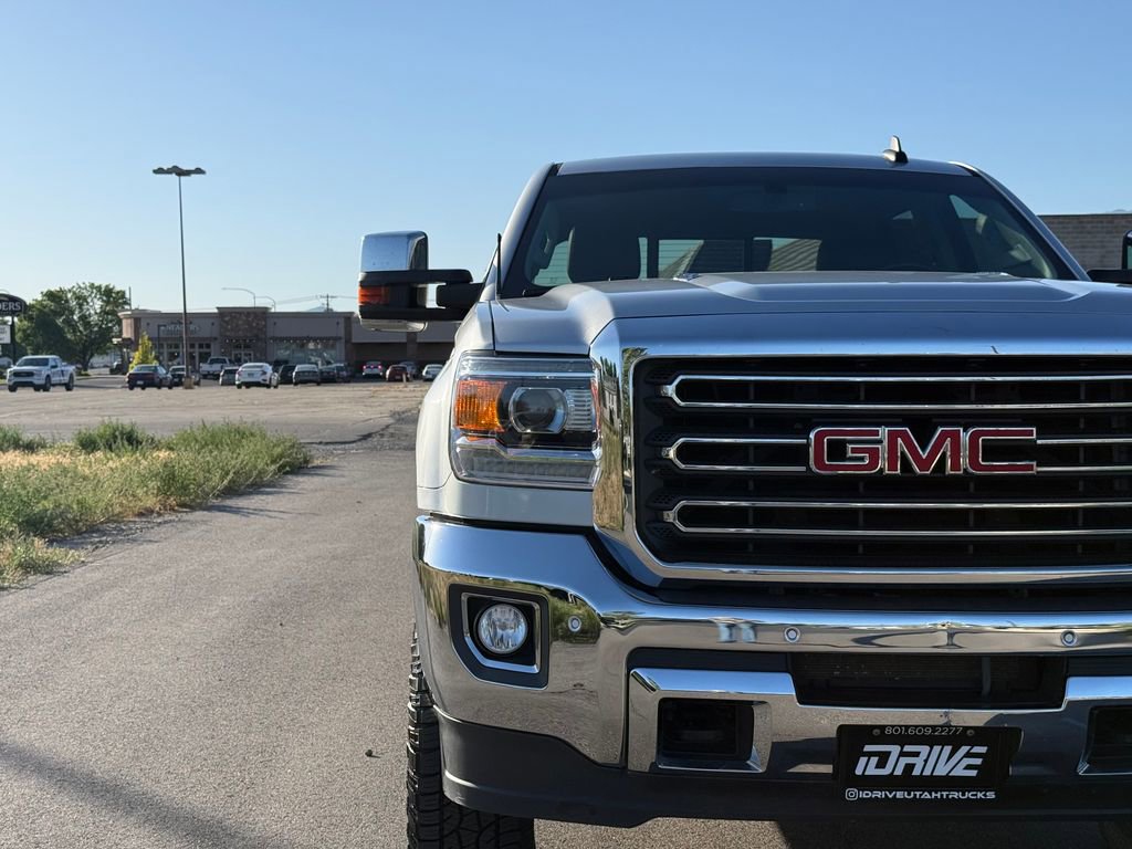 Used 2015 GMC Sierra 2500 SLT w/ Duramax Plus Package AWD/4WD image 6