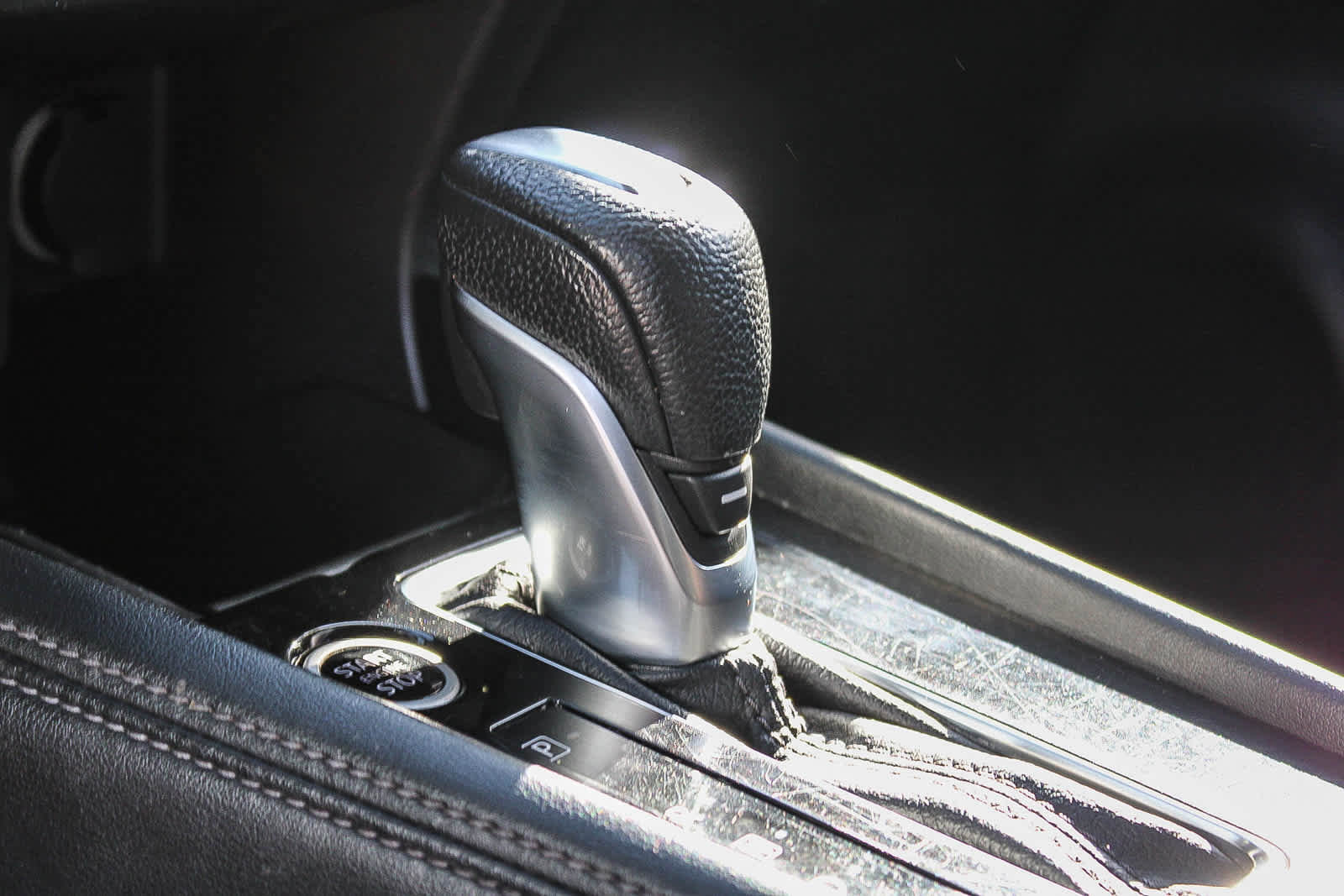 Used 2021 Nissan Kicks SR image 18