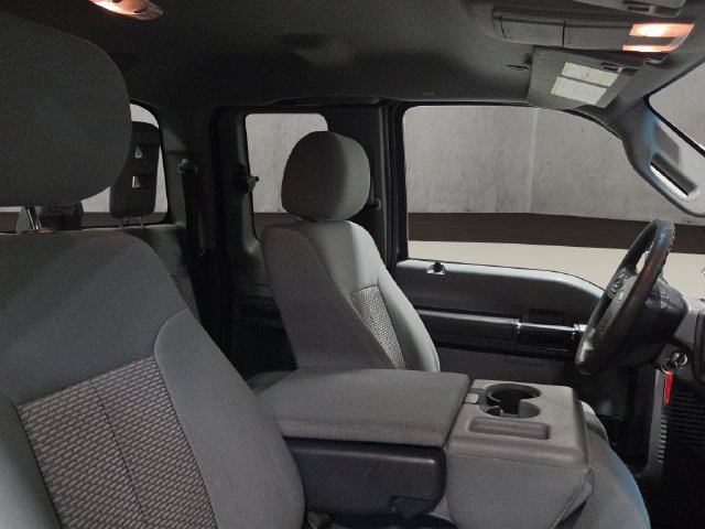 Used 2015 Ford F250 XLT w/ XLT Interior Package AWD/4WD image 17