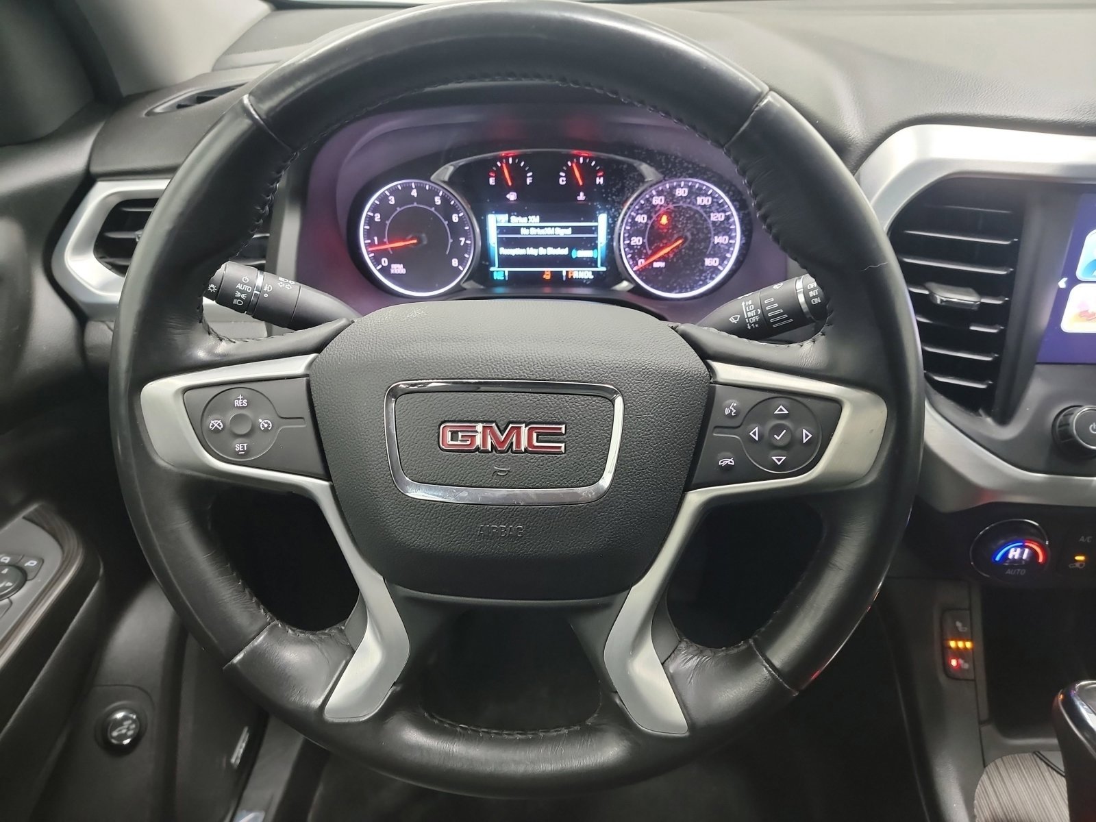 Used 2018 GMC Acadia SLT image 17