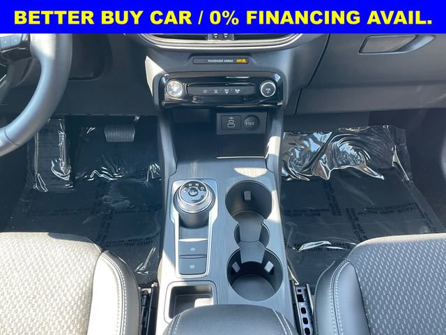New 2025 Ford Escape SE image 11