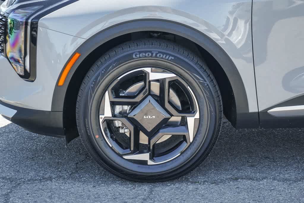 Certified 2026 Kia Sportage EX FWD image 10