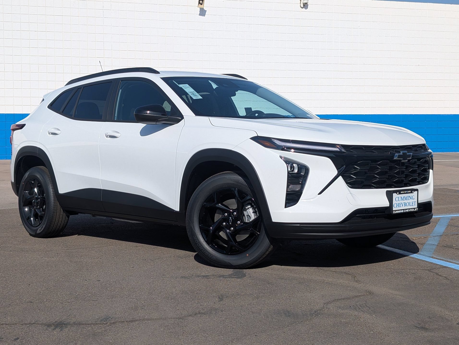 New 2026 Chevrolet Trax LT w/ Driver Confidence Package FWD image 2