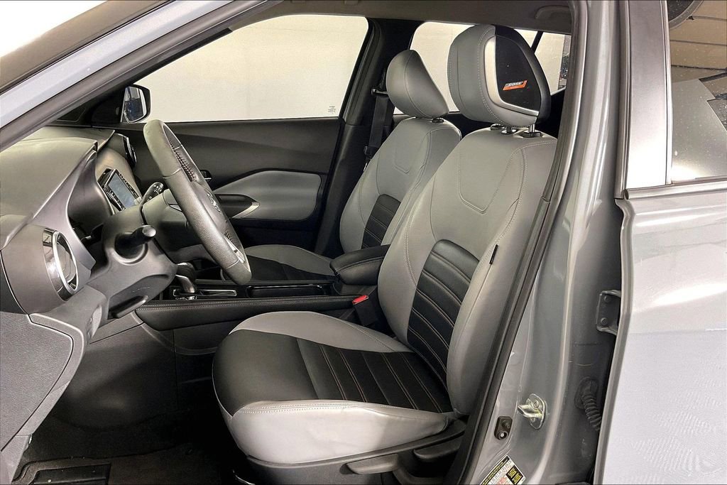 Used 2023 Nissan Kicks SR w/ SR Premium Package FWD image 33