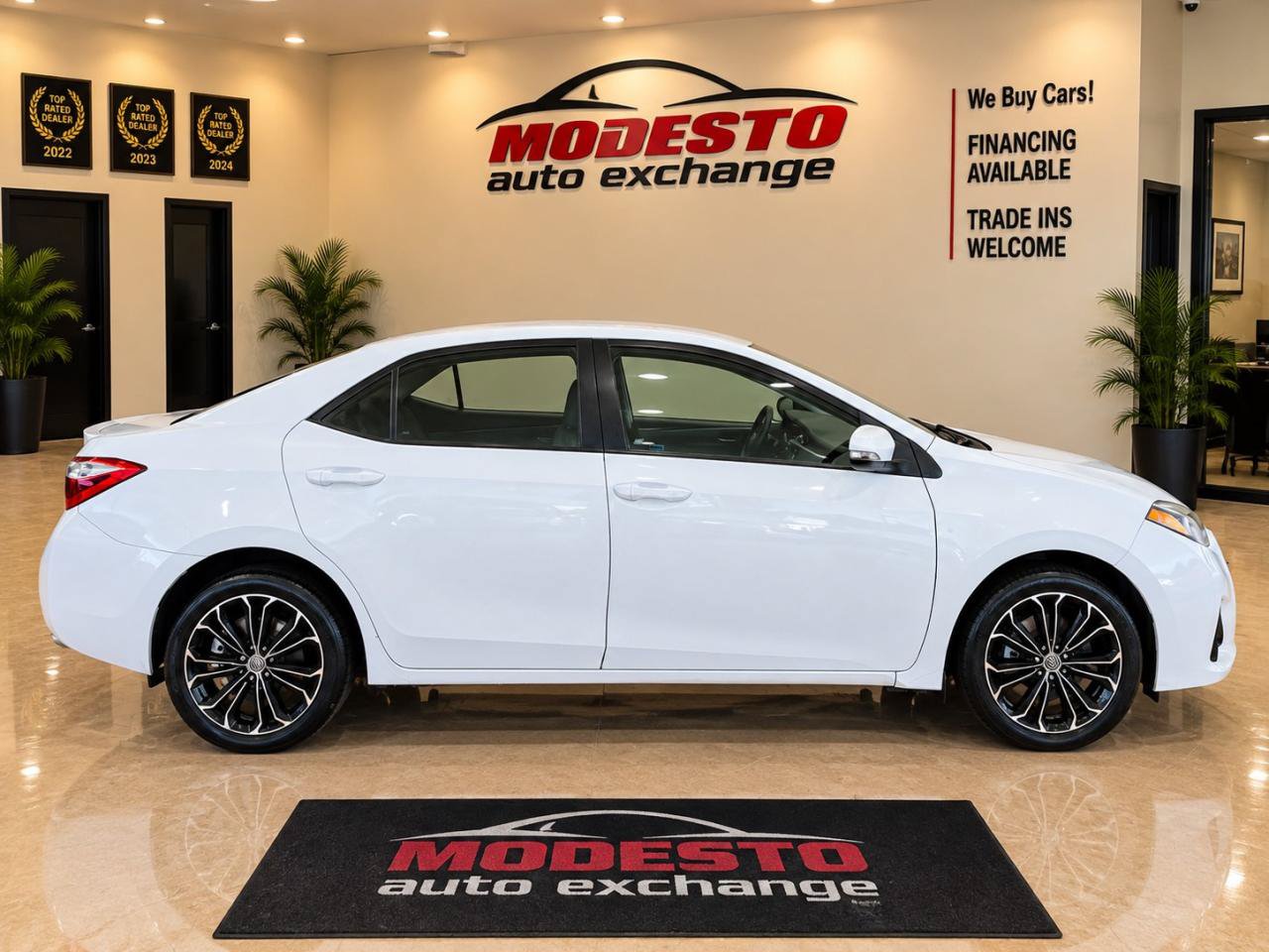 Used 2016 Toyota Corolla S FWD image 2