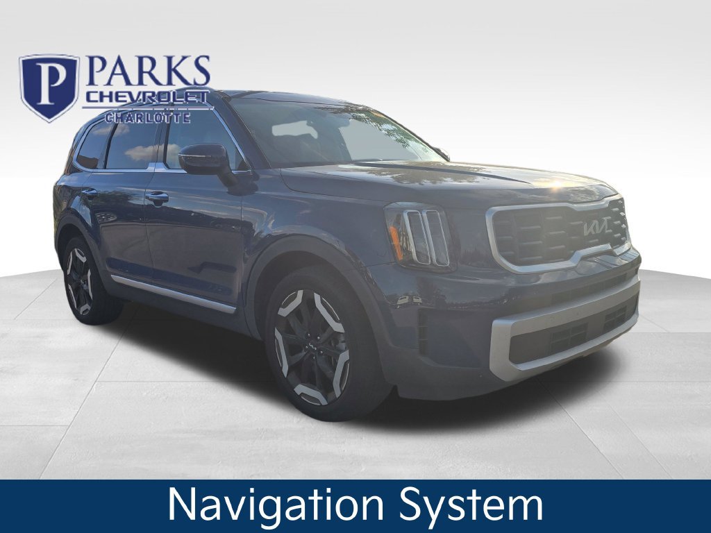 Used 2024 Kia Telluride S w/ S Sunroof Package