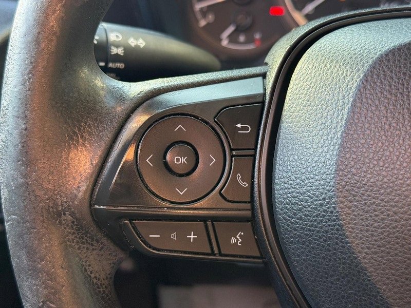Used 2021 Toyota Corolla LE w/ Carpet Mat Package (TMS) image 20