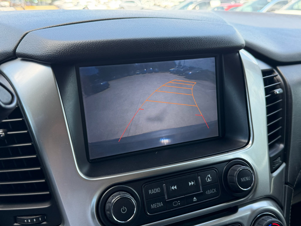 Used 2015 Chevrolet Suburban LTZ RWD image 21