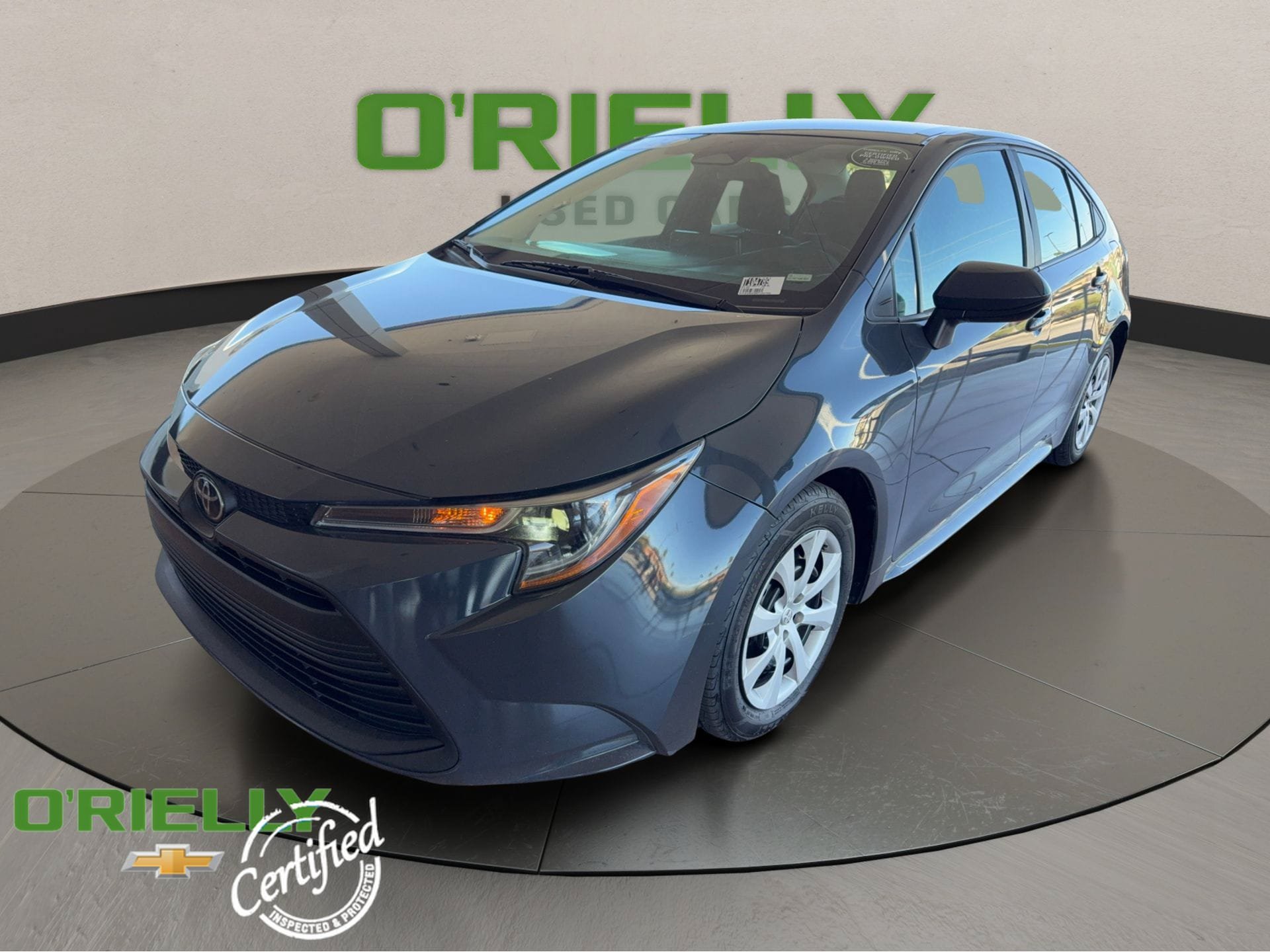 Used 2024 Toyota Corolla LE FWD image 1