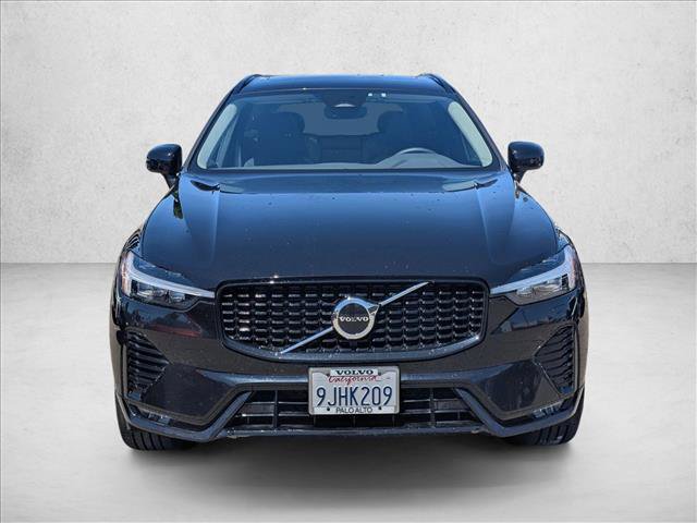 Used 2024 Volvo XC60 B5 Core w/ Protection Package Premier AWD/4WD image 2