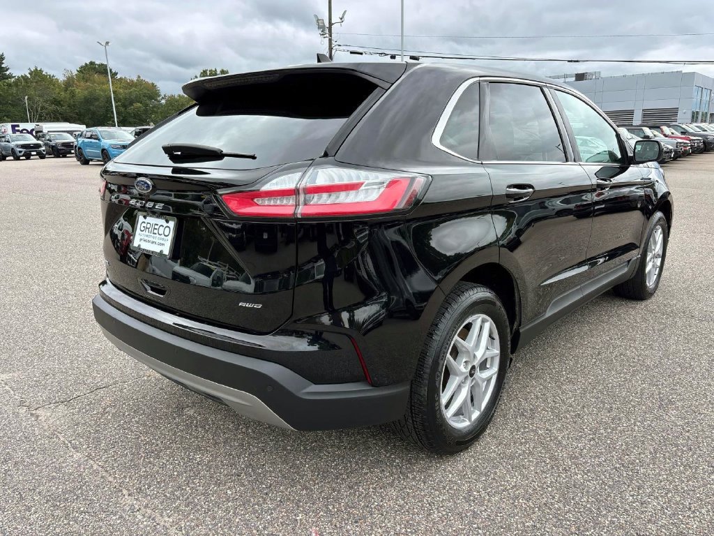 Used 2024 Ford Edge SEL AWD/4WD image 3