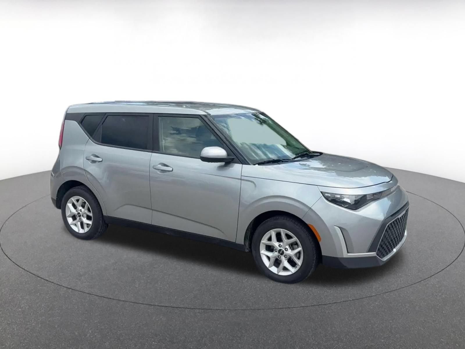 Used 2025 Kia Soul LX w/ LX Technology Package FWD video 2