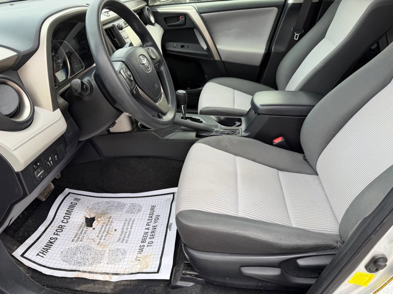 Used 2014 Toyota RAV4 LE FWD image 16