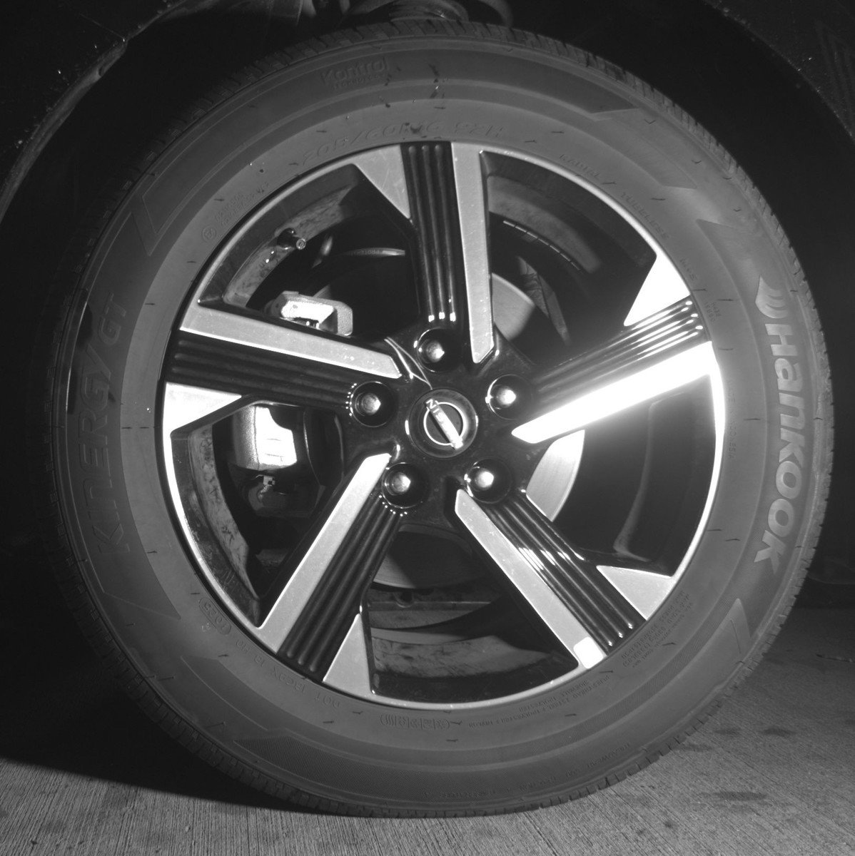 Used 2025 Nissan Sentra SV image 11