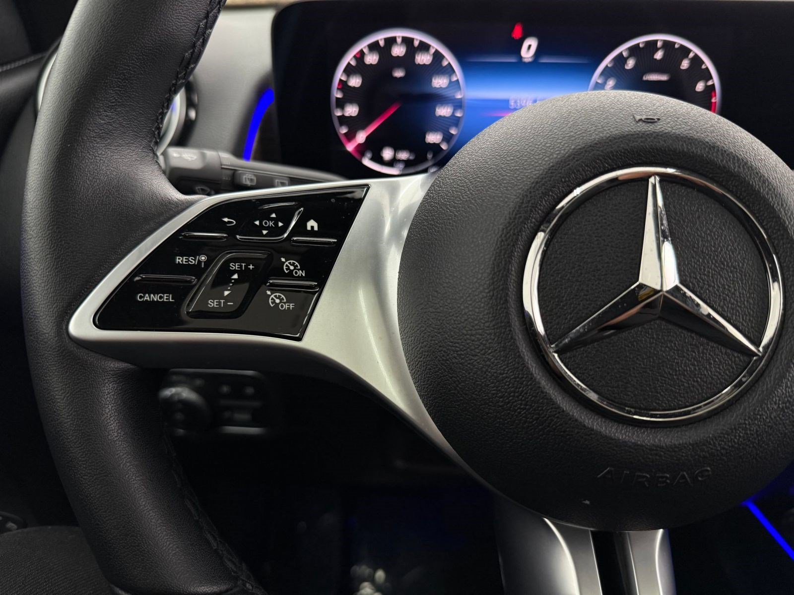Used 2026 Mercedes-Benz GLB 250 image 13