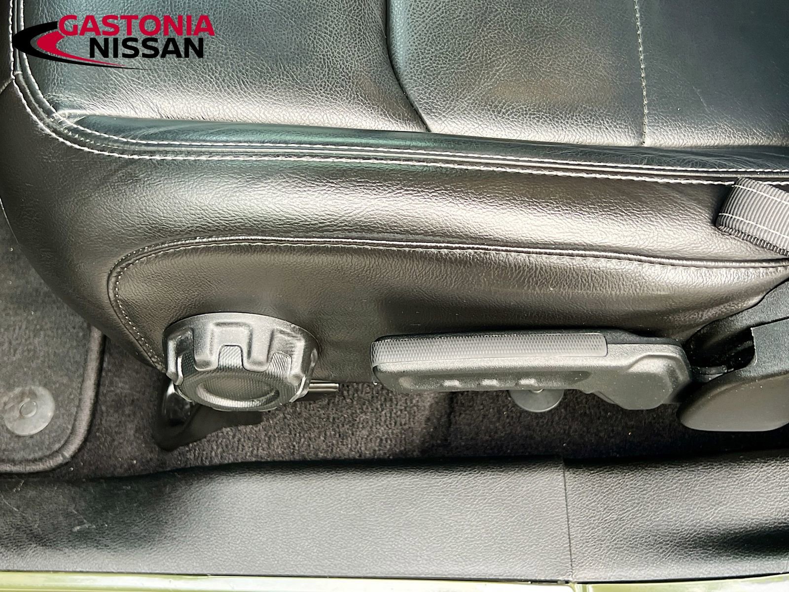 Used 2021 Jeep Wrangler Unlimited Sahara w/ Cold Weather Group image 26