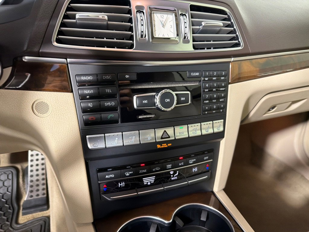 Used 2014 Mercedes-Benz E 550 Cabriolet image 25