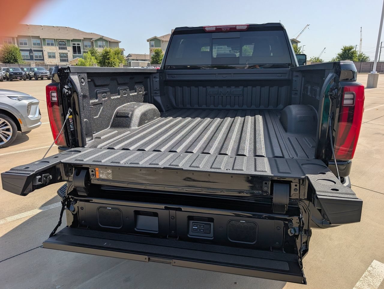 New 2026 GMC Sierra 2500 Denali Ultimate AWD/4WD image 6