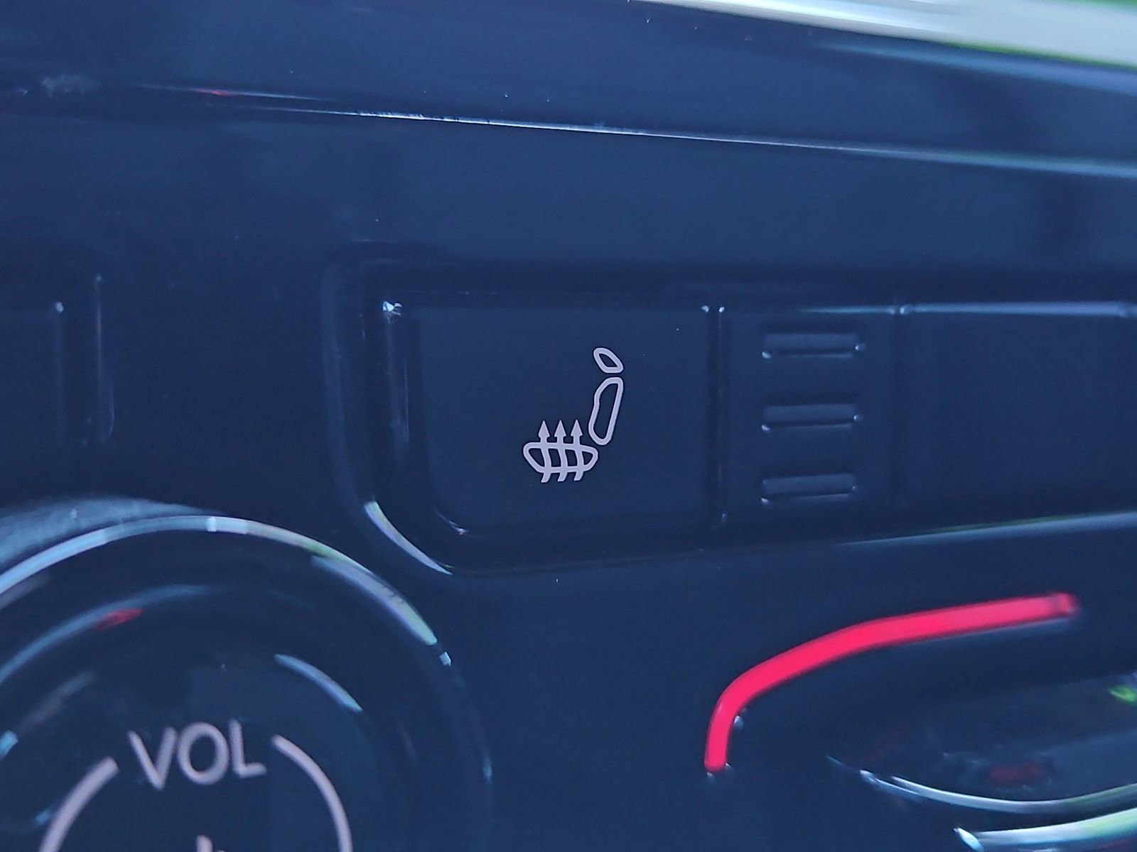 Used 2025 Jeep Grand Cherokee L Laredo w/ Luxury Tech Group I image 26