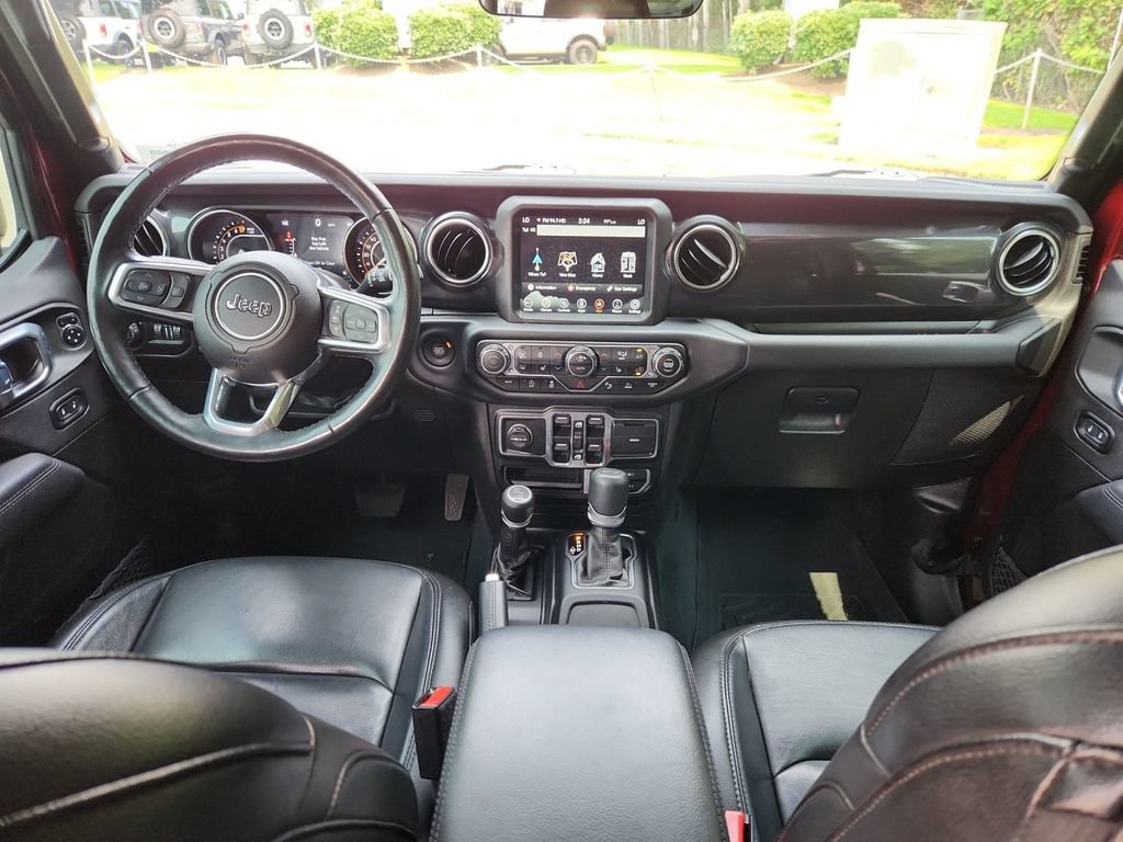Used 2022 Jeep Wrangler Unlimited Sahara AWD/4WD image 21