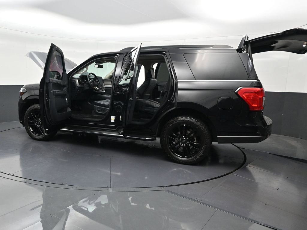 Used 2022 Ford Expedition XLT RWD image 34
