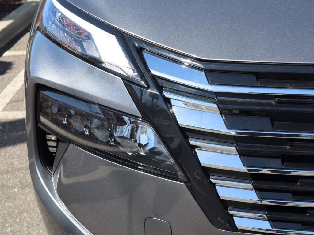 Certified 2025 Nissan Rogue SV w/ SV Premium Package image 11