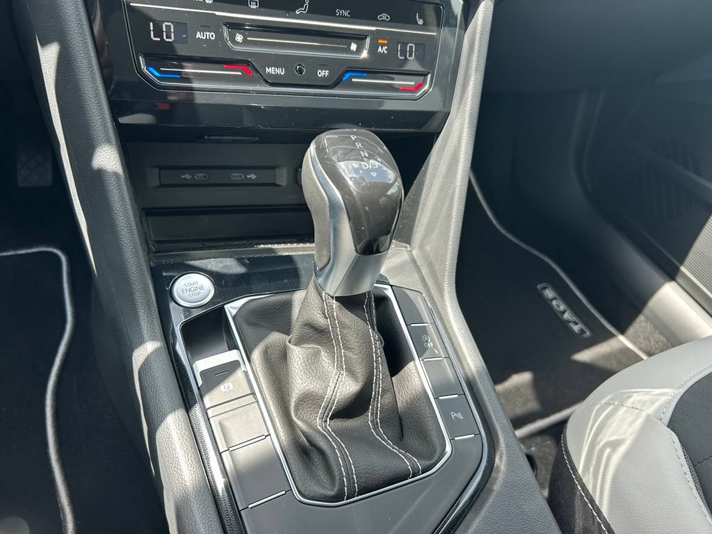 New 2026 Volkswagen Taos SE FWD image 47