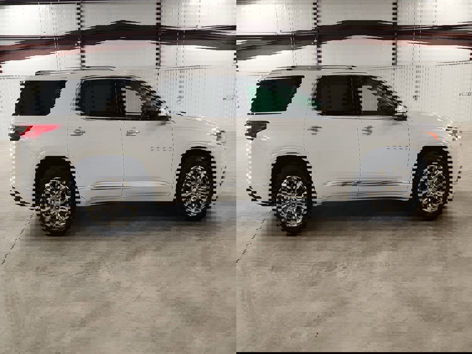 Used 2021 Chevrolet Traverse Premier image 6