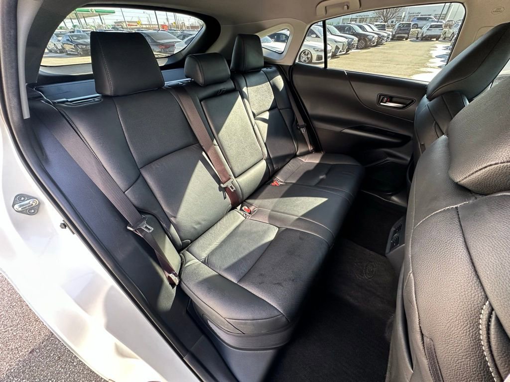 Used 2022 Toyota Venza XLE image 28