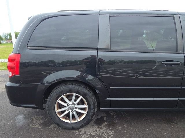 Used 2014 Dodge Grand Caravan SXT FWD image 7