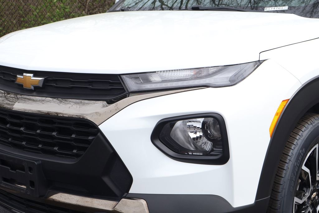Used 2023 Chevrolet TrailBlazer ACTIV w/ Convenience Package image 3