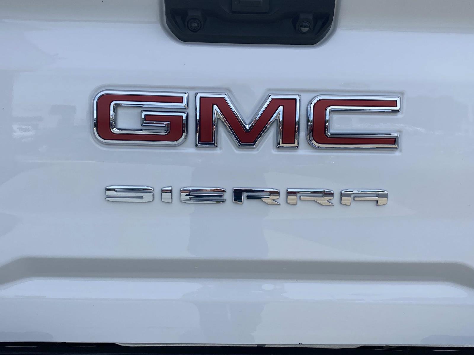 Used 2022 GMC Sierra 3500 SLE w/ SLE Convenience Package AWD/4WD image 6