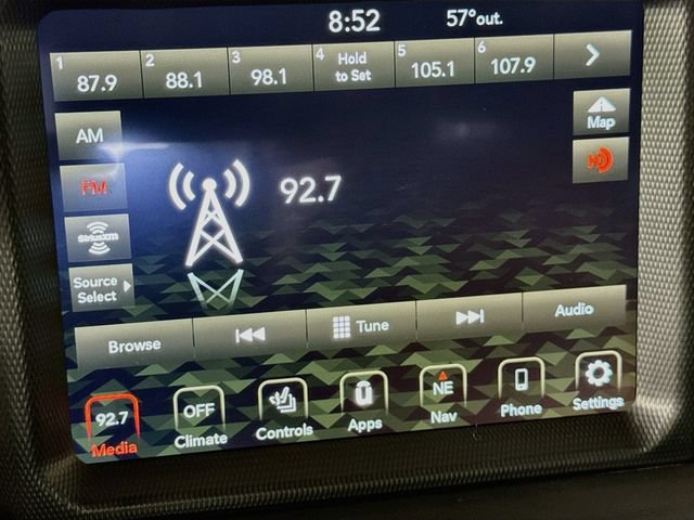 Used 2023 Jeep Gladiator Rubicon w/ LED Lighting Group AWD/4WD image 23