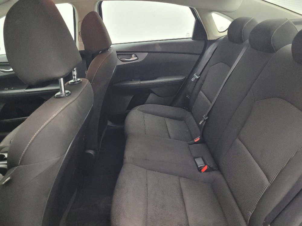 Used 2020 Kia Forte LXS FWD image 18