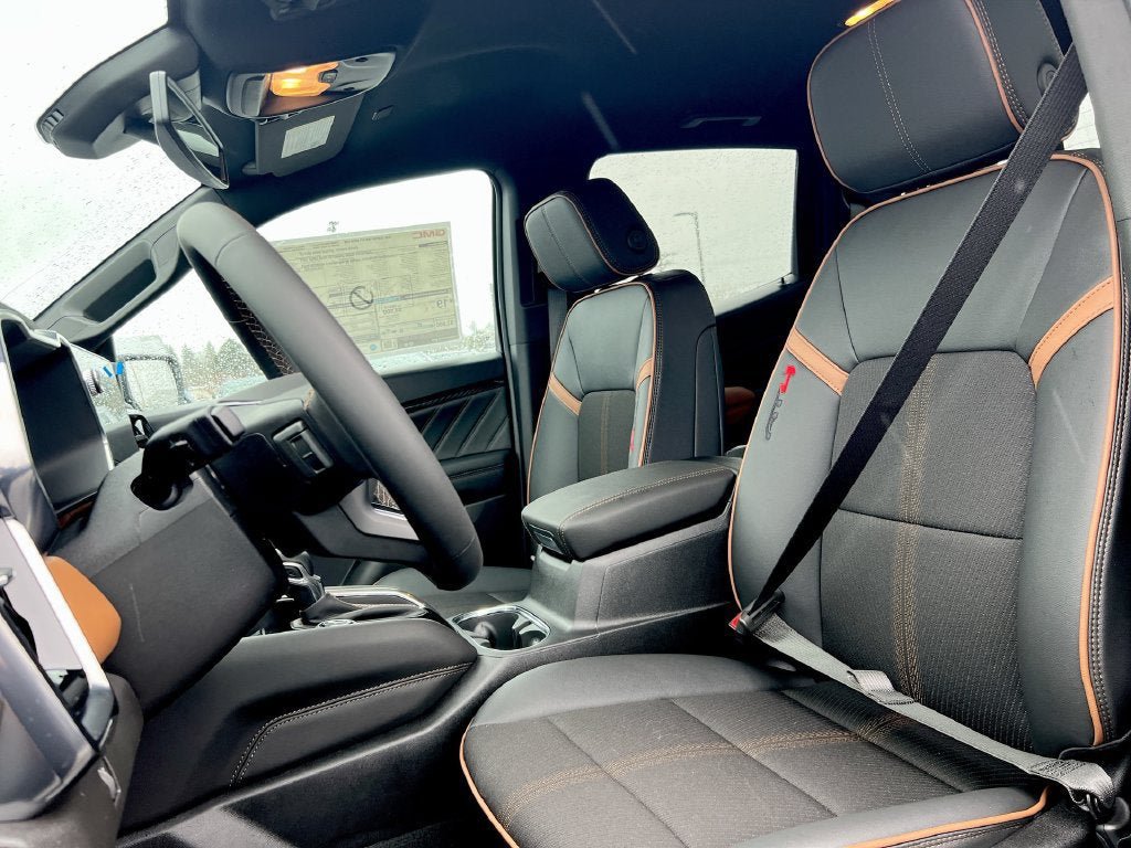 New 2026 GMC Canyon AT4 AWD/4WD image 17
