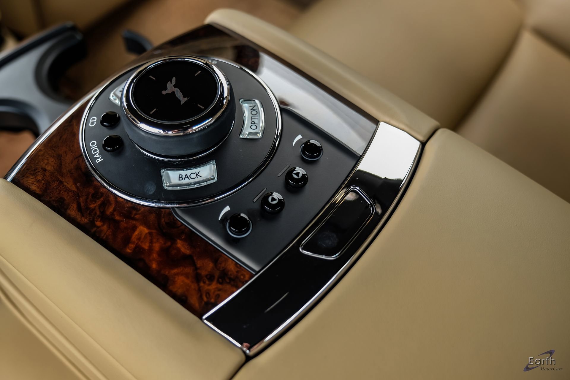 Used 2017 Rolls-Royce Ghost RWD image 91