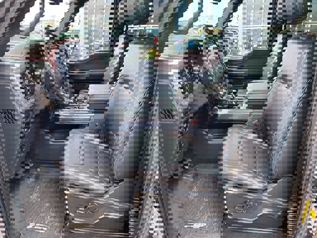 Used 2023 Ford F150 Lariat w/ Equipment Group 502A High image 9