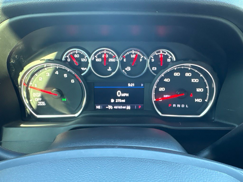 Used 2022 Chevrolet Silverado 1500 LT AWD/4WD image 28