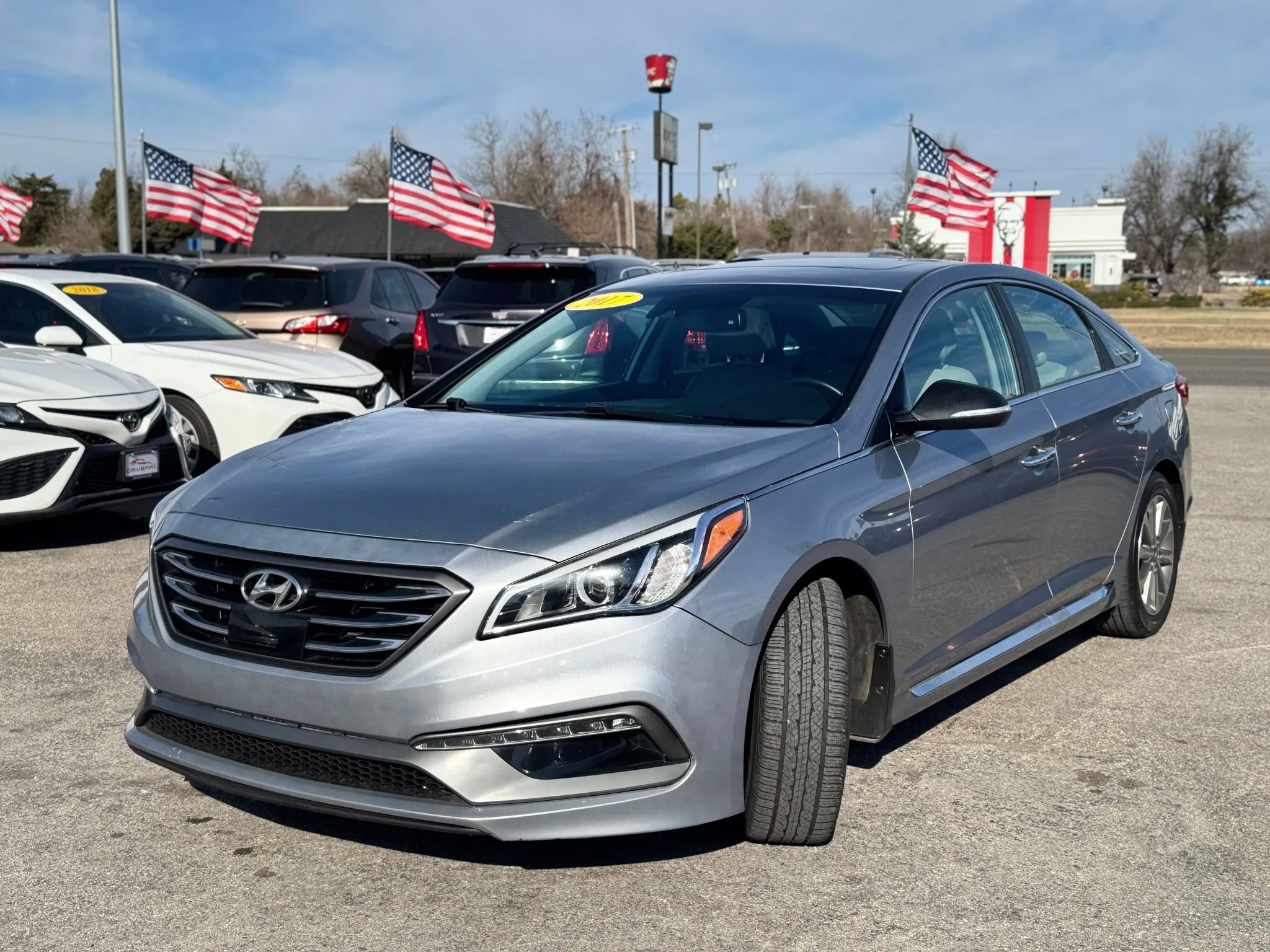 Used 2017 Hyundai Sonata Limited w/ Ultimate Package 04 image 8