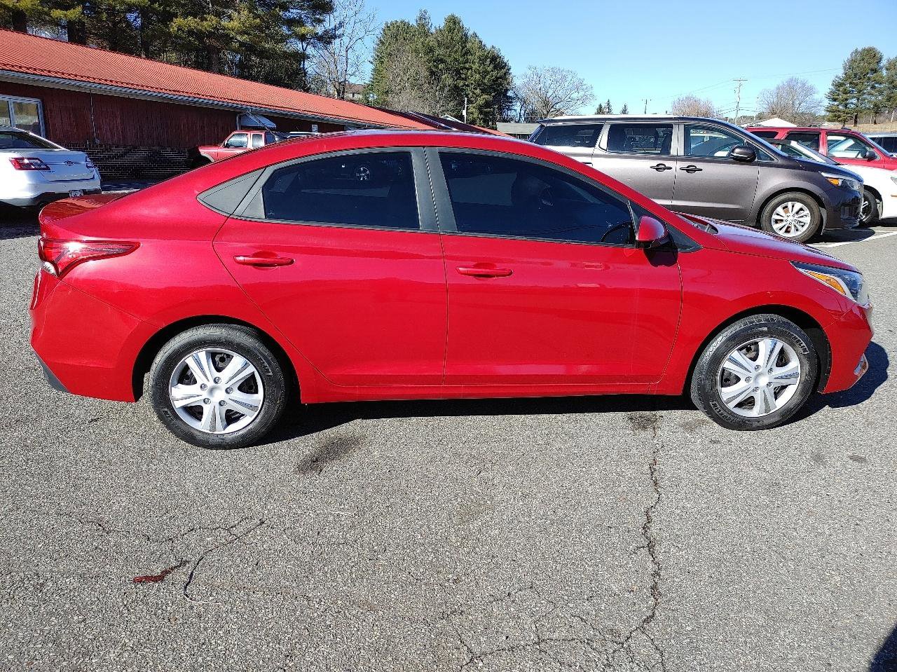 Used 2019 Hyundai Accent SE FWD image 6