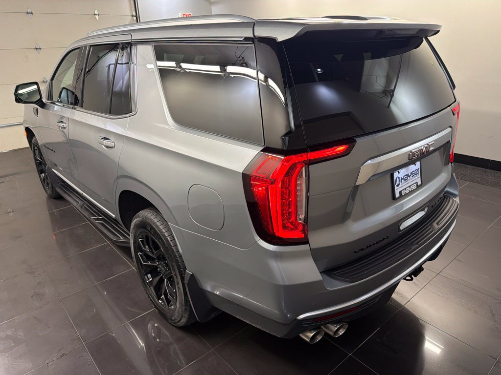 Used 2023 GMC Yukon Denali w/ LPO, Floor Liner Package AWD/4WD image 4